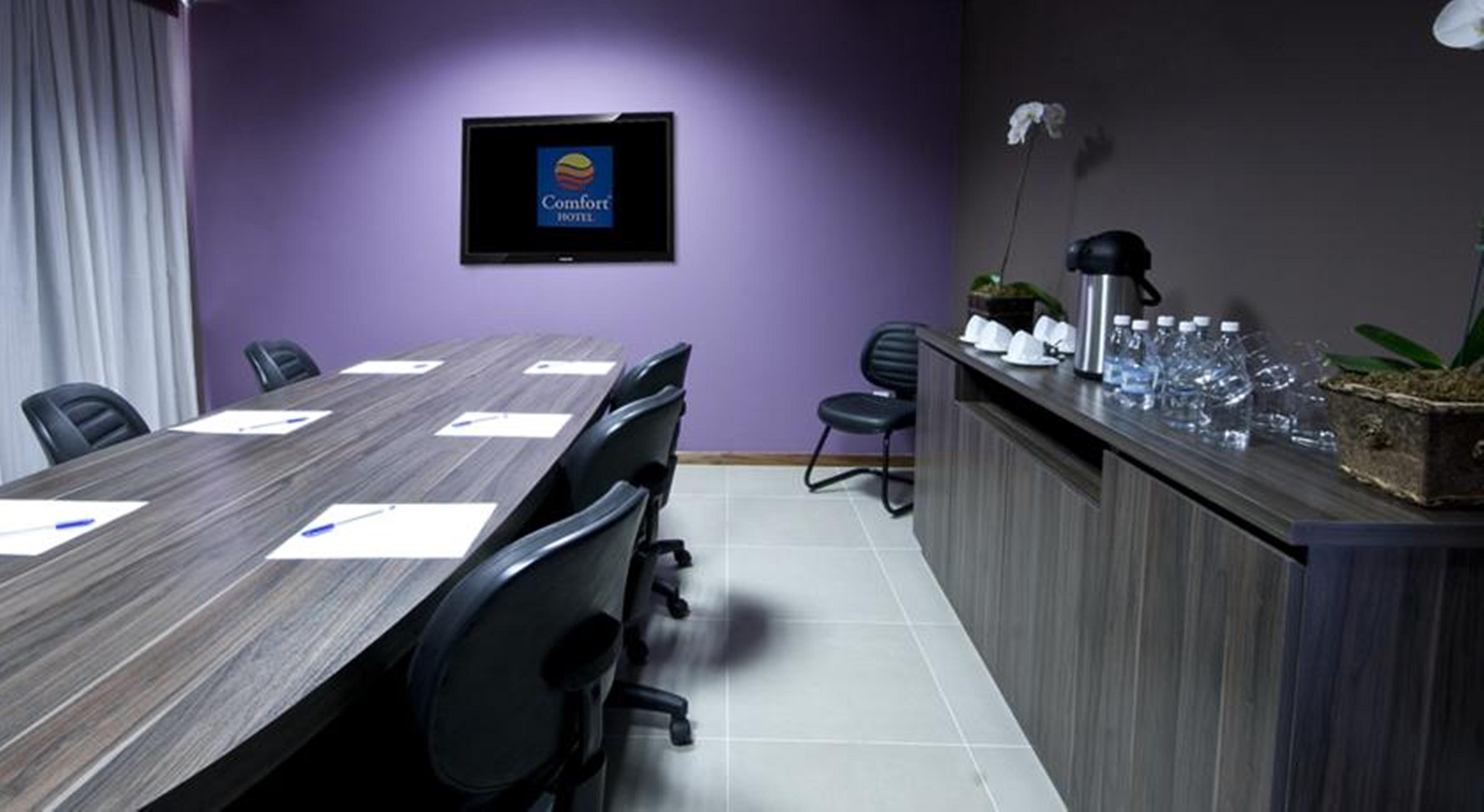 Comfort Hotel 3*